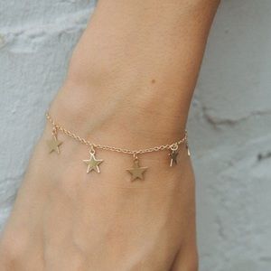 brandy melville gold star bracelet